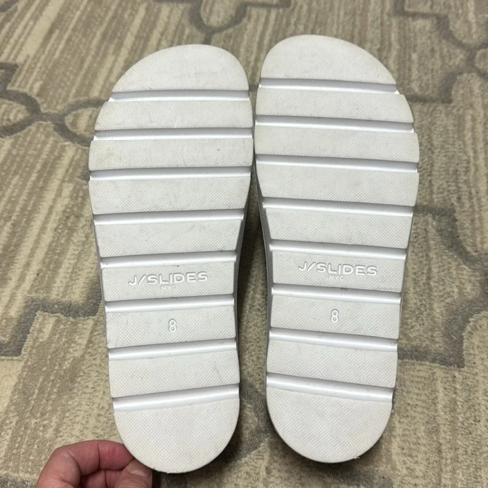 White slides - Picture 3 of 3